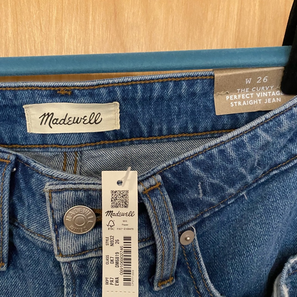 Madewell curvy perfect vintage straight jean W26